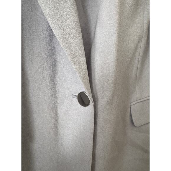 Bar III Plus Size Textured Crepe Single-Button Blazer 3X - Picture 6 of 12